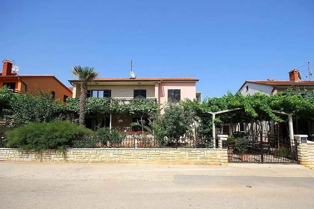Apartment Vesna Medulin